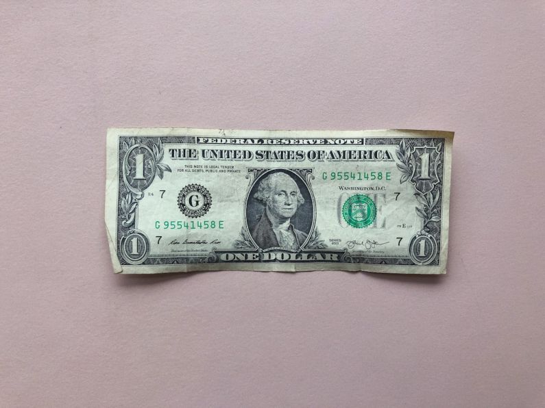 Cashback - 1 U.S. dollar banknote